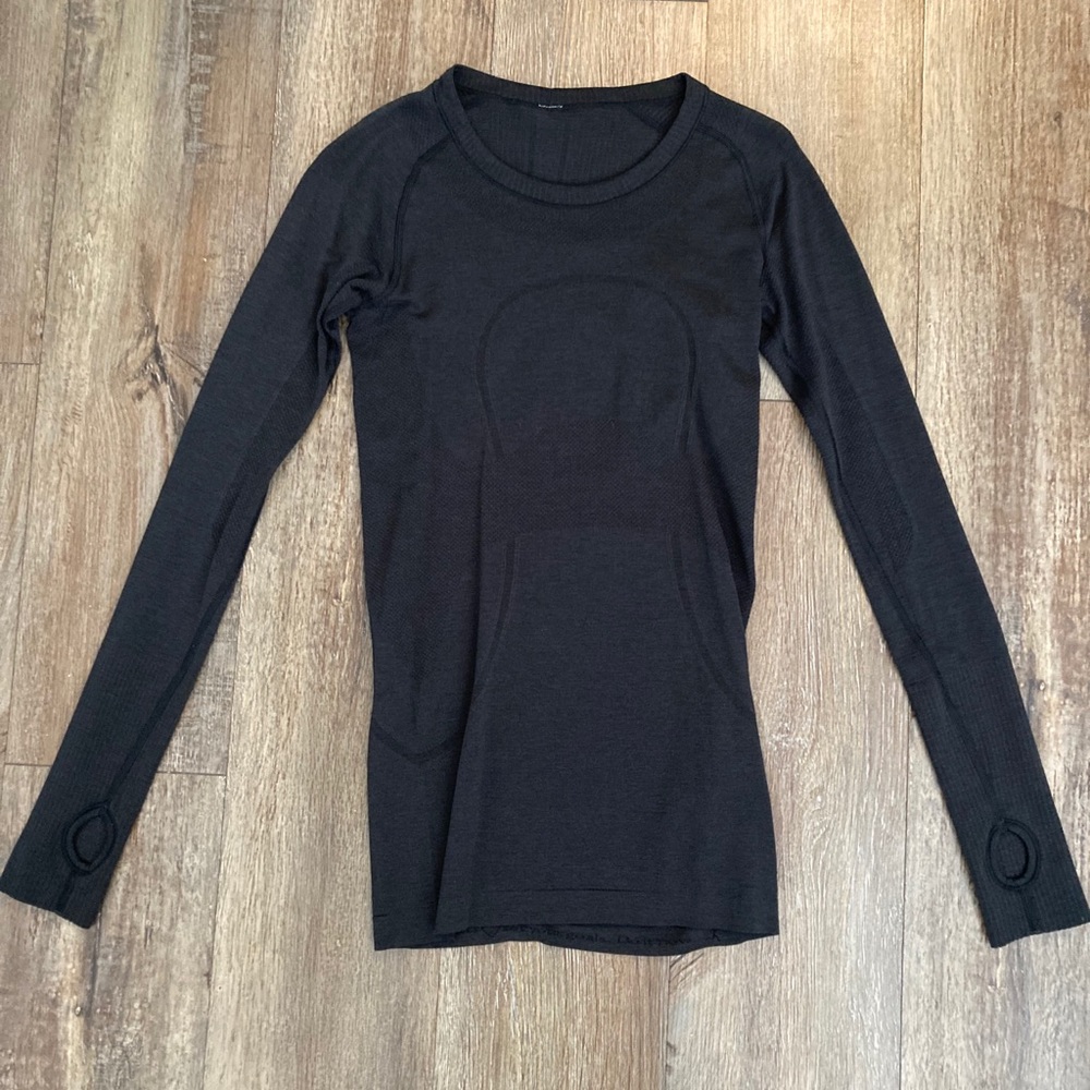 Lululemon Swiftly Tech Long Sleeve